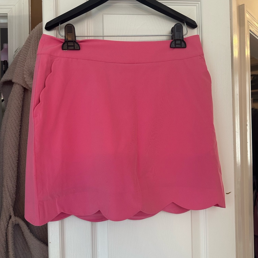 Vineyard Vines Skort. SIZE 6  COLOR: SWEET TAFFY